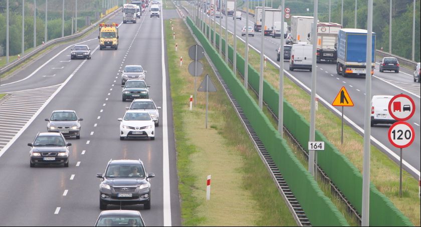 Od 1 czerwca nowe przepisy drogowe! Pieszy ważniejszy od kierowcy, zmiana limitu prędkości