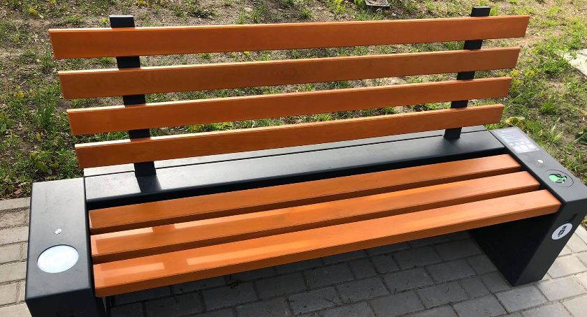 Ławka Solarna w Zduńskiej Dąbrowie