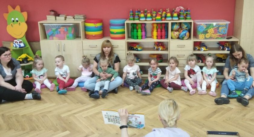 Łowicz. Zajęcia z pielęgniarką w Żłobku Miejskim