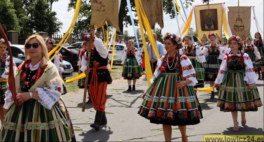 Barwne Boże Ciało w Złakowie Kościelnym (Foto i Video)