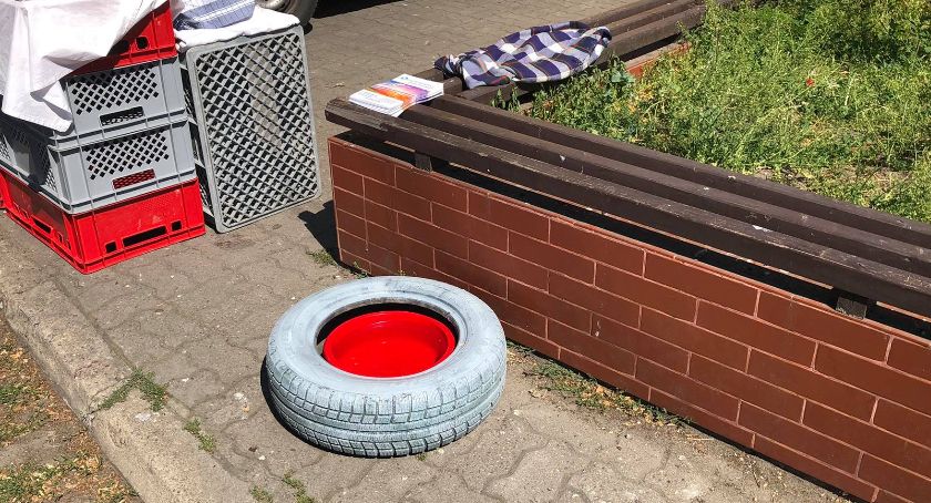 Łowiczanie dbają o zapewnienie wody zwierzętom (Foto)