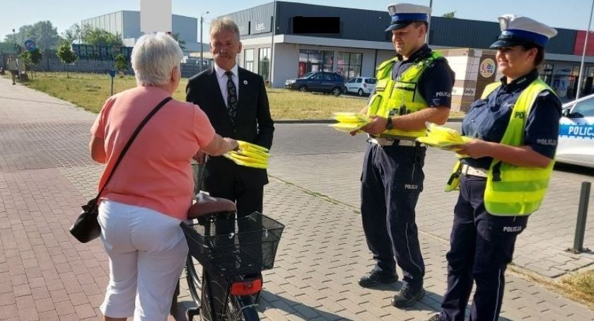 Urząd Miejski oraz łowicka policja zorganizowały akcję Bezpieczny rowerzysta