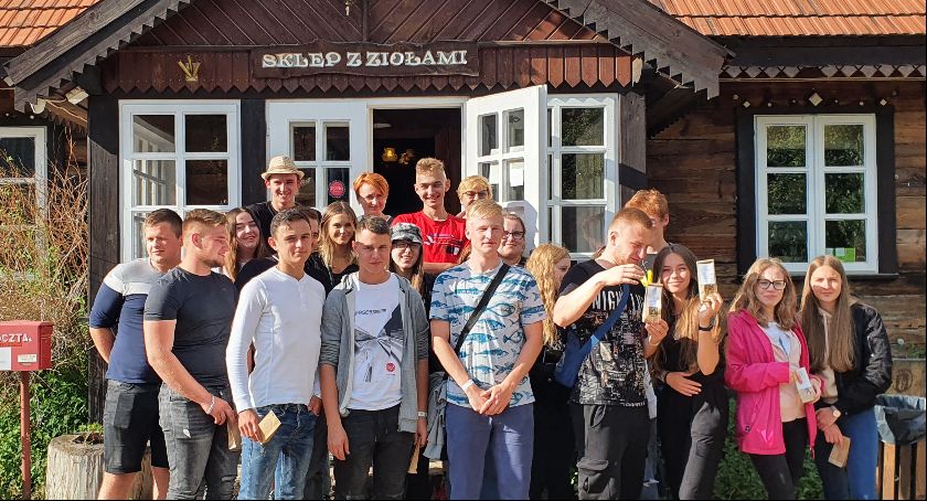 ZSP nr 2 CKZ na Blichu. Ziołowy Zakątek to świetny przykład agrobiznesu (Foto)