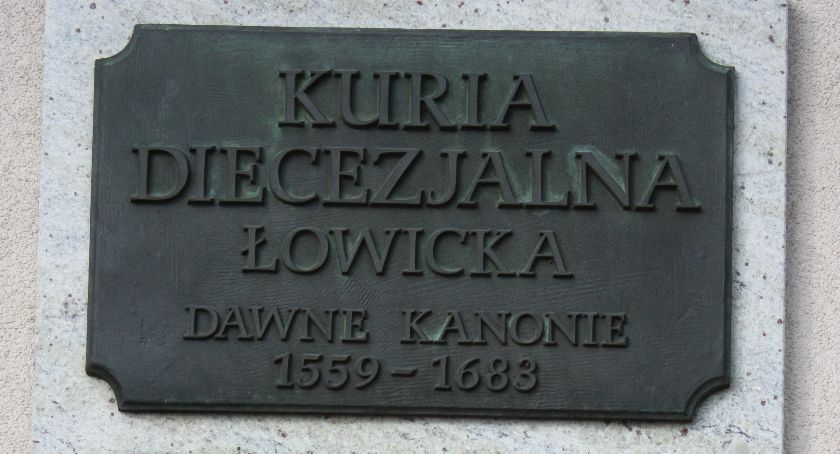 Zmiany personalne w diecezji łowickiej. W których parafiach zmienią się księża?