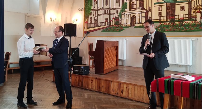 Zakończenie roku szkolnego 2020/2021 w ZSP nr 1 w Łowiczu