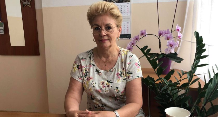 Czy Łowicki Uniwersytet Trzeciego Wieku może zmienić życie na lepsze? Wywiad z Krystyną Kucharską