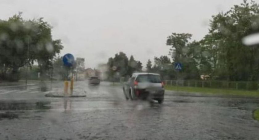 Łowickie. Meteorolodzy ostrzegają przed kolejnymi burzami