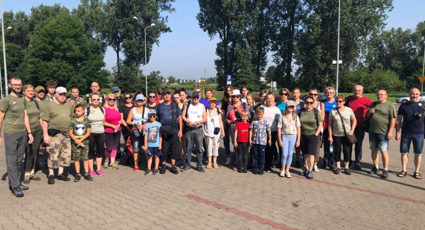 Grupa śmiałków z Łowicza wyruszyła Szlakiem Wielkiej Wojny (Foto)