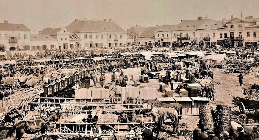 Jarmark świętojański w Łowiczu. Zobacz archiwalne zdjęcia Nowego Rynku