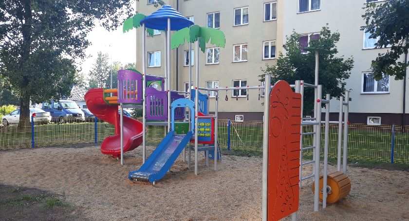 Plac zabaw i siłownia plenerowa na Korabce prawie gotowe (ZDJĘCIA, VIDEO)