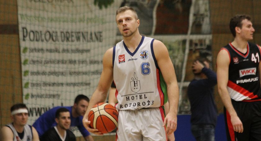 Mikołaj Stopierzyński odchodzi z Księżaka. „Czułem się w Łowiczu jak w domu”