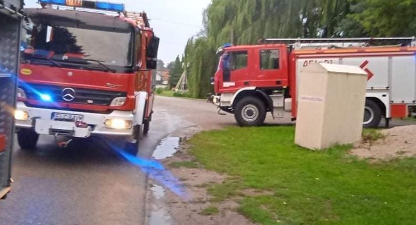 Pożar samochodu osobowego w Bobrownikach
