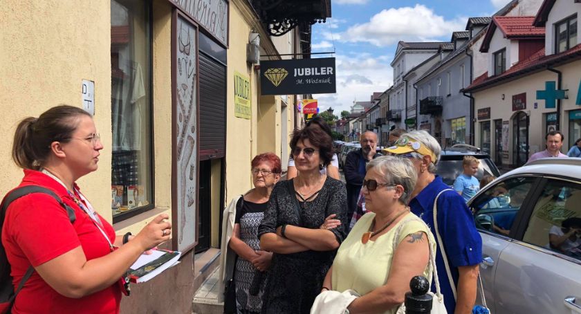 Śladami PRL-u - spacer z przewodnikiem PTTK (Foto, Video)
