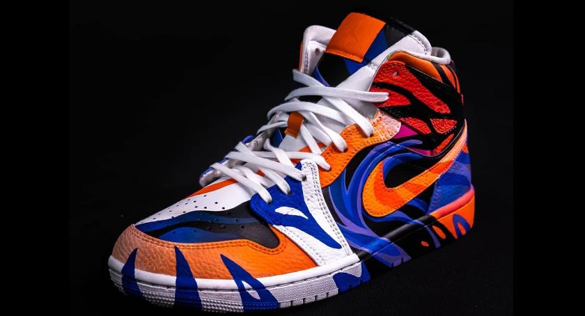 Marcin Tybuś na wystawie „Sneakers Generation” w paryskiej galerii