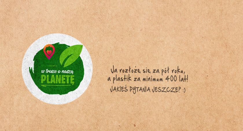 Członkowie Łączy nas Łowicz dostarczą papierowe torby do lokalnych sklepów