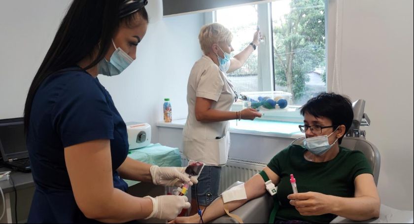 Pracownicy ŁSM oddawali dziś krew dla swojego kolegi z pracy Marka Pioruna