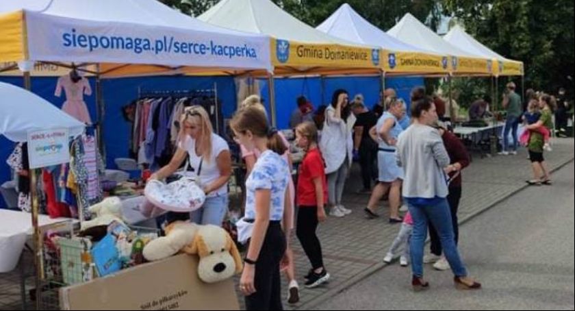 Domaniewice. Trwa charytatywny piknik dla Kacperka Skrzypczyńskiego (Foto i Video)