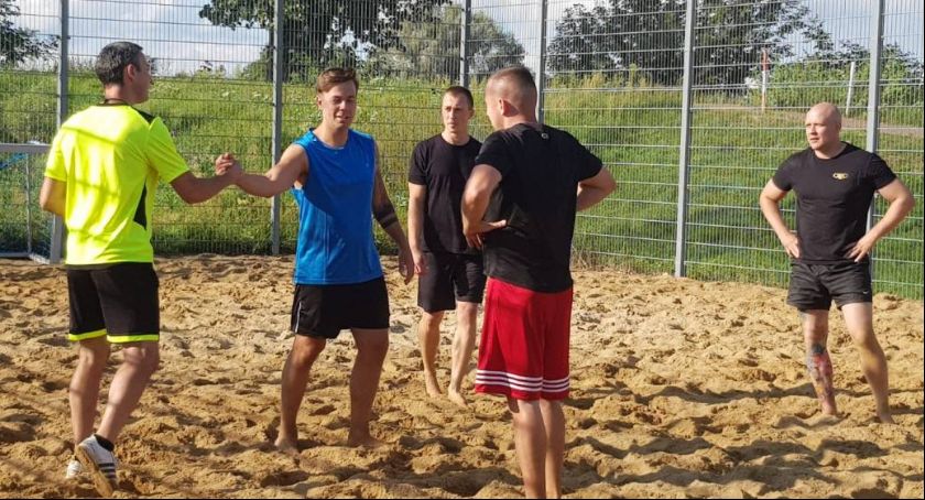 Turniej piłki plażowej z Łączy nas Łowicz (Foto i Video)