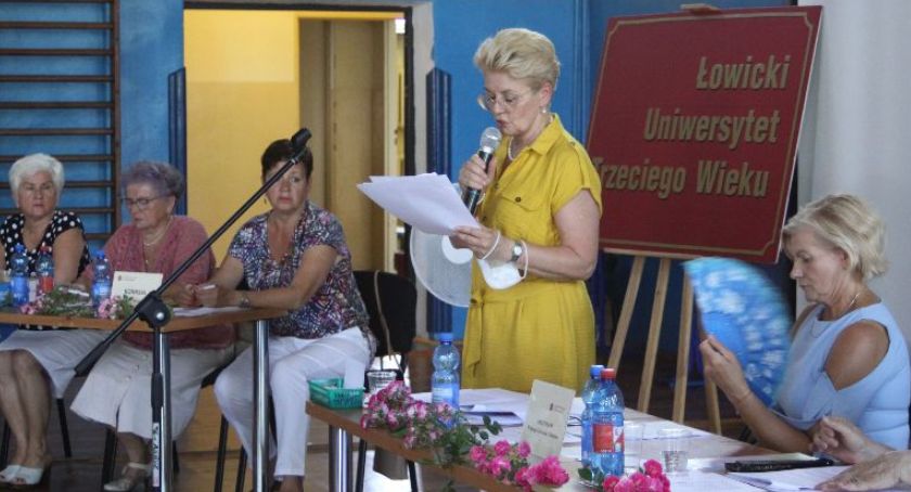 Słuchaczy Łowickiego Uniwersytetu Trzeciego Wieku czeka intensywny wrzesień