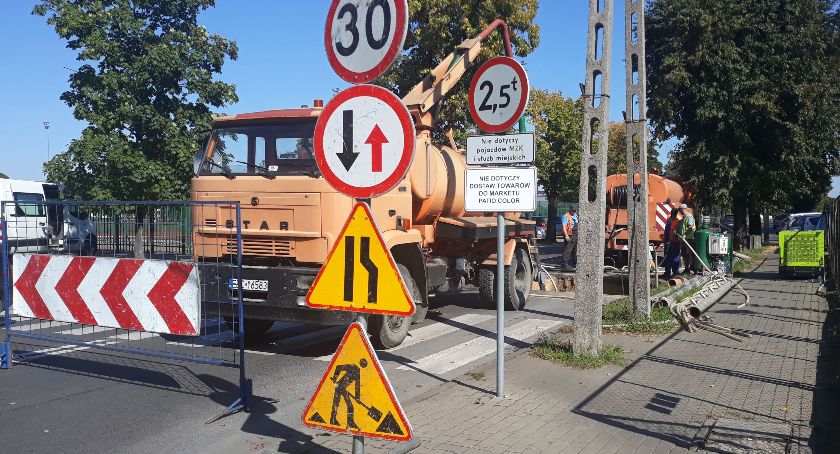 Awaria wodociągowa w Łowiczu. Utrudnienia w ruchu