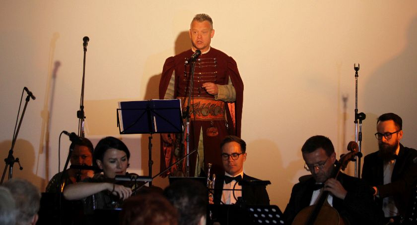 Koncert muzyki operowej i operetkowej w Łowiczu (foto, film)