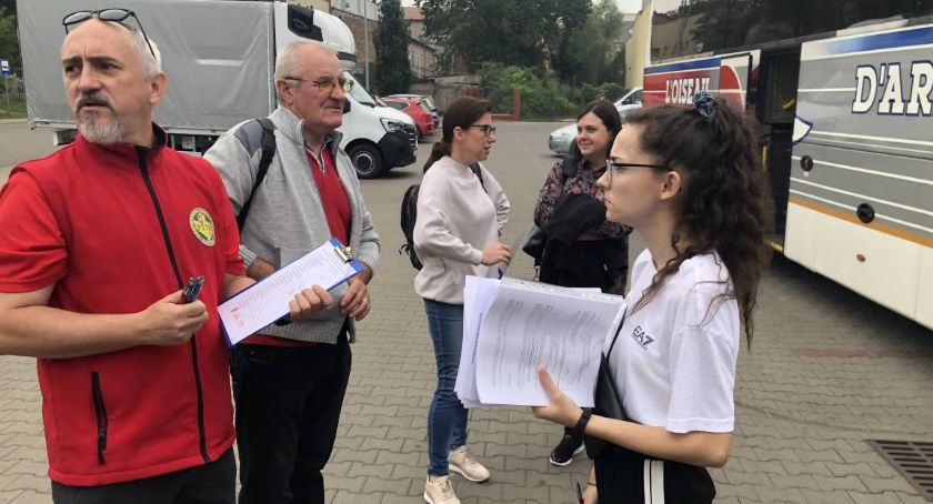 Szlakiem zamków, dworów i pałaców z przewodnikami PTTK (Foto)
