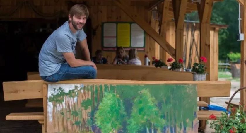 Łowicki Ośrodek Kultury. Zajęcia plastyczne z Wojciechem Kutkowskim