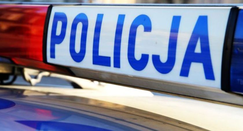 Kiernozia. Łowiccy policjanci zatrzymali nastolatka, który posiadał narkotyki