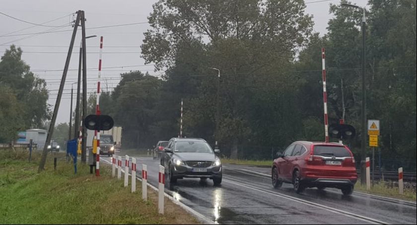 UWAGA! Wkrótce na przejeździe kolejowym w Arkadii będą nieczynne rogatki!