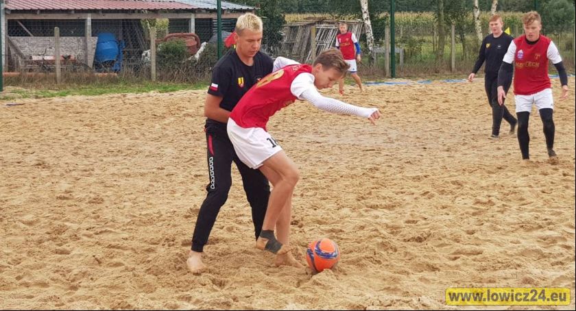 Dziś w Gzince! Beach soccer w wydaniu strażackim! (Foto i Video)