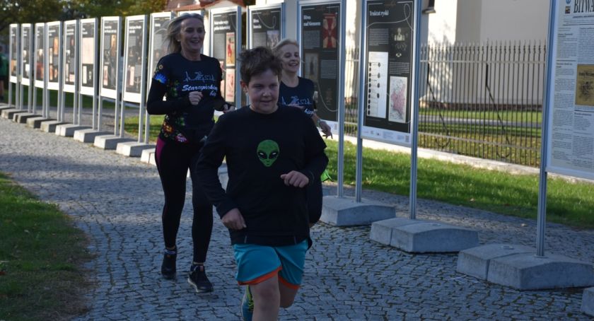 Bieg Papieski, jako uczczenie XXI Dnia Papieskiego (Foto i Video)