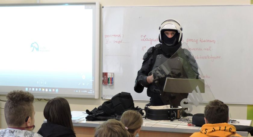 Zakład Karny włącza się w edukację młodzieży
