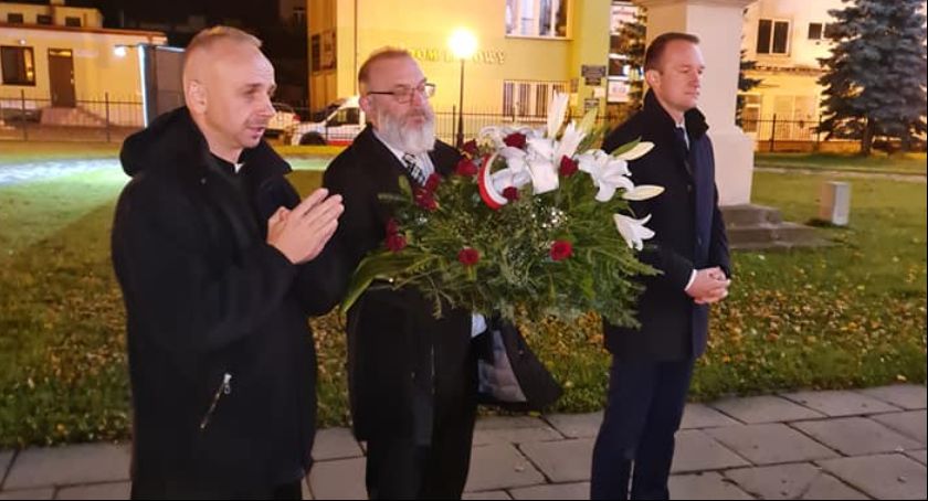 Władze powiatu pamiętały o rocznicy śmierci ks. Jerzego Popiełuszki