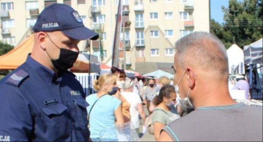 Będzie więcej mandatów za brak maseczek!