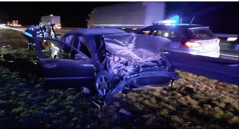 Piaski (gmina Nieborów). Kolizja trzech samochodów osobowych na A2 !AKTUALIZACJA!