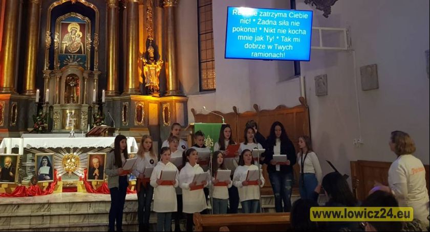 Noc Świętych w kościele pw. Świętego Ducha w Łowiczu (Foto i Video)