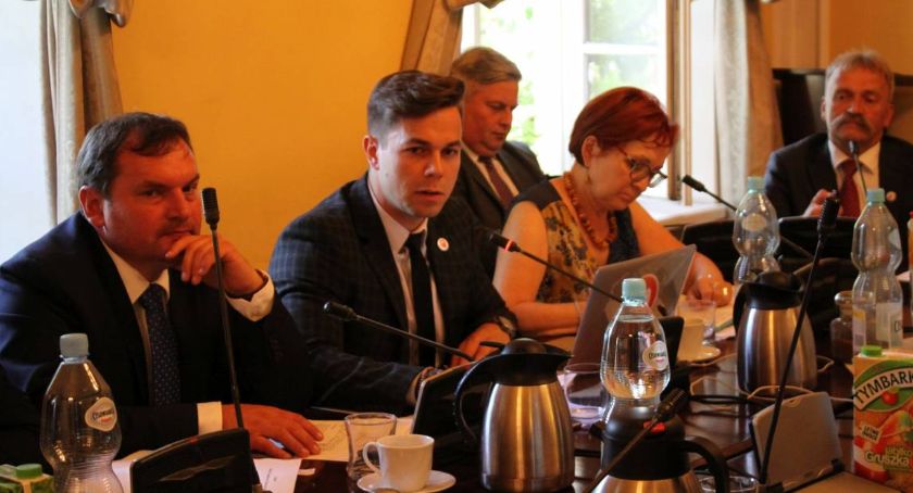 Łączy nas Łowicz kończy współpracę z burmistrzem Krzysztofem Kalińskim. OŚWIADCZENIE
