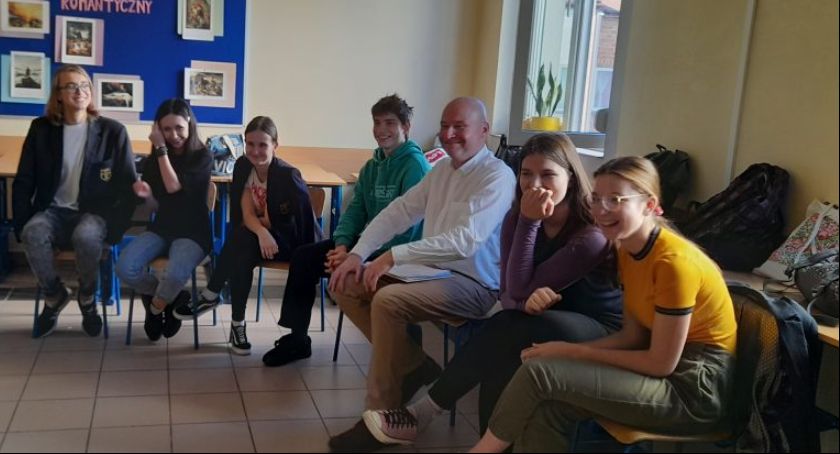Zajęcia z Piotrem Szrajberem w Pijarskim Liceum Ogólnokształcącym w Łowiczu (foto)