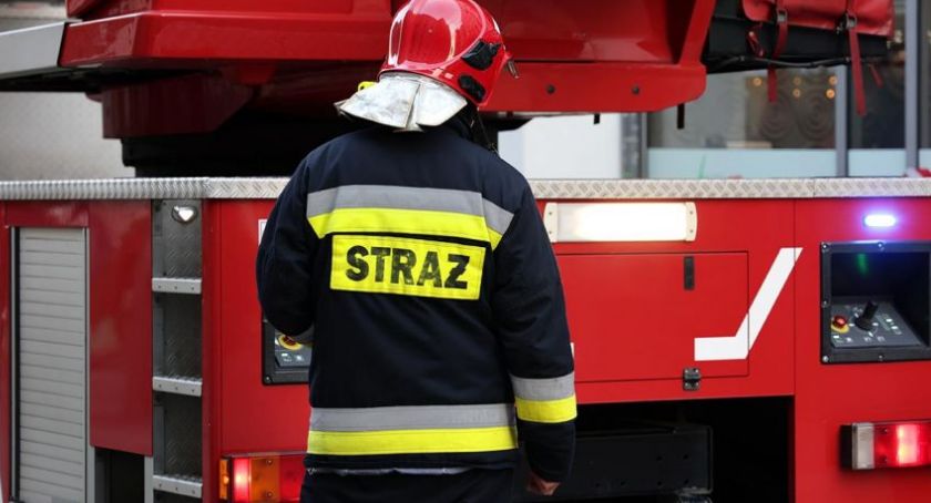 Bobrowniki. Pożar sadzy w kominie