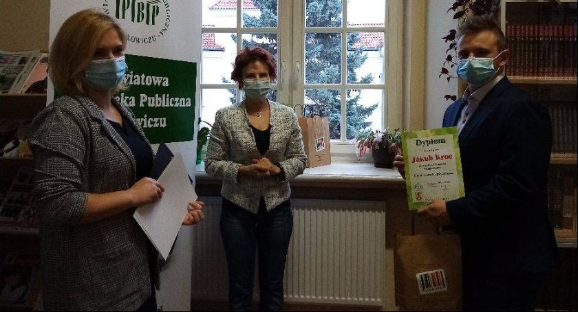 Uczniowie ZSP nr 1 w Łowiczu zostali laureatami ekologicznego konkursu fotograficznego 