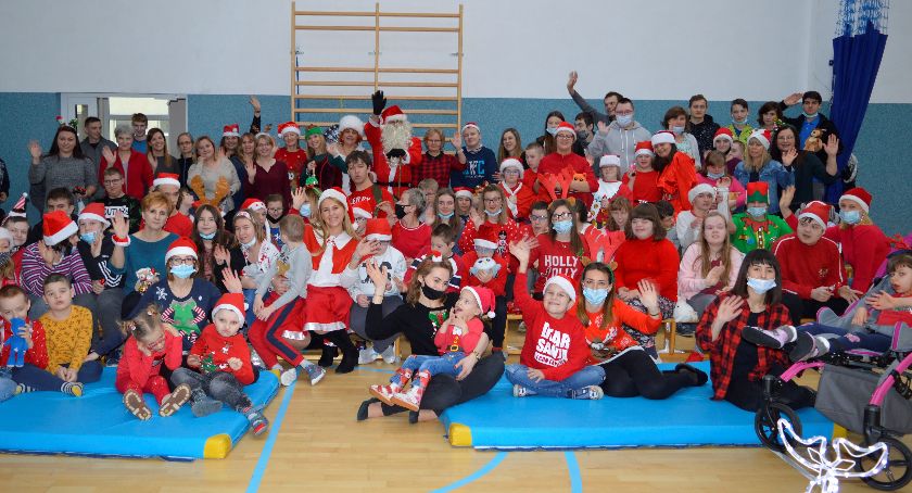 Spotkanie z Mikołajem w Specjalnym Ośrodku Szkolno-Wychowawczym w Łowiczu (foto)
