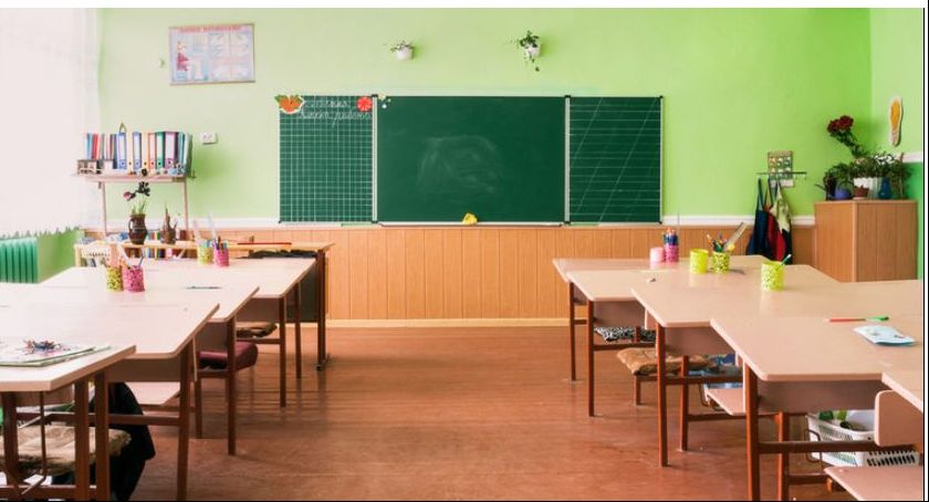 Rząd wprowadza nowe obostrzenia! Nauczanie zdalne, obowiązkowe szczepienia i obniżone limity!