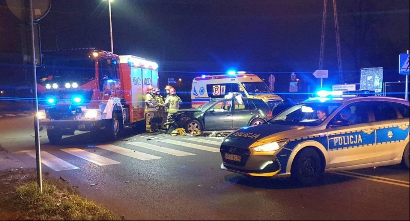 Łowicz. Wypadek na skrzyżowaniu ulic Sikorskiego i Powstańców (foto, film) AKTUALIZACJA!