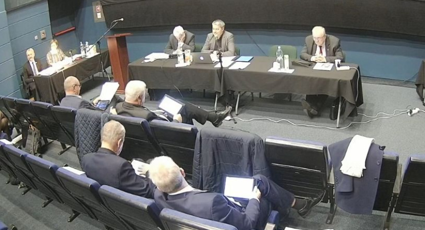 Łowicz. Budżet miasta na 2022 rok przyjęty z poprawkami