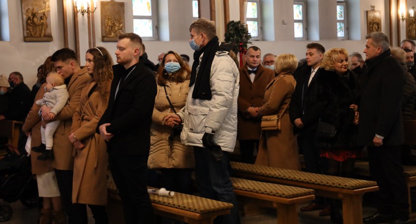 W kościele na łowickiej Korabce odnowili przyrzeczenia małżeńskie (foto)