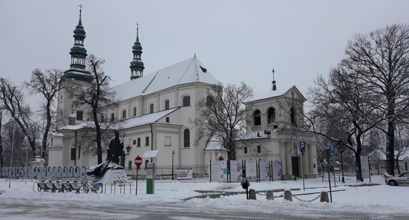 Łowicz. Jak będzie wyglądała kolęda w parafii katedralnej?