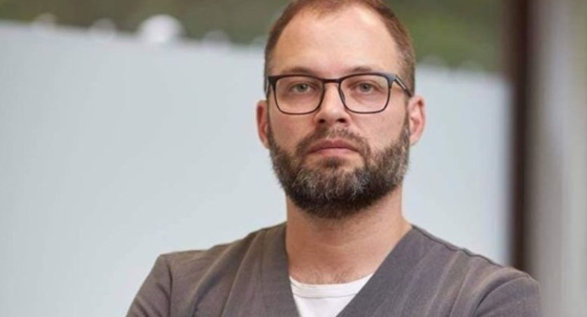 ZOZ Łowicz. Filip Płużański nie jest już zastępcą dyrektora