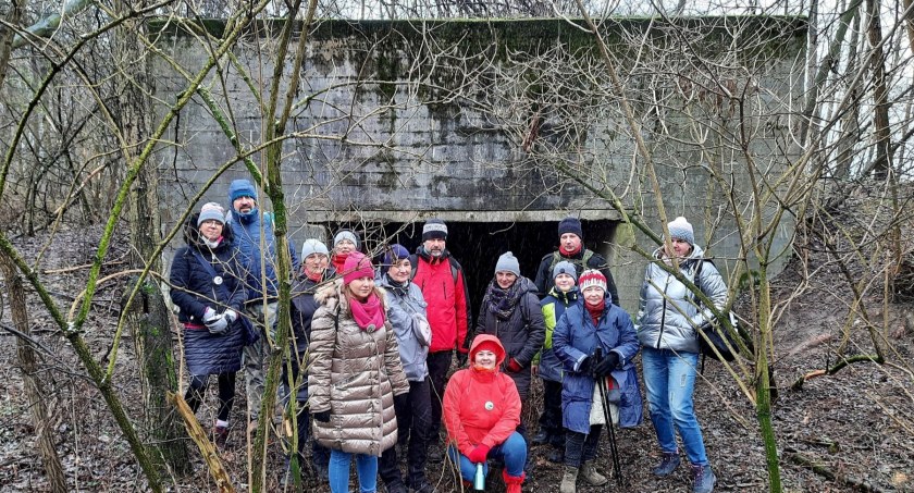 Spacer szlakiem bunkrów i schronów z PTTK (foto)