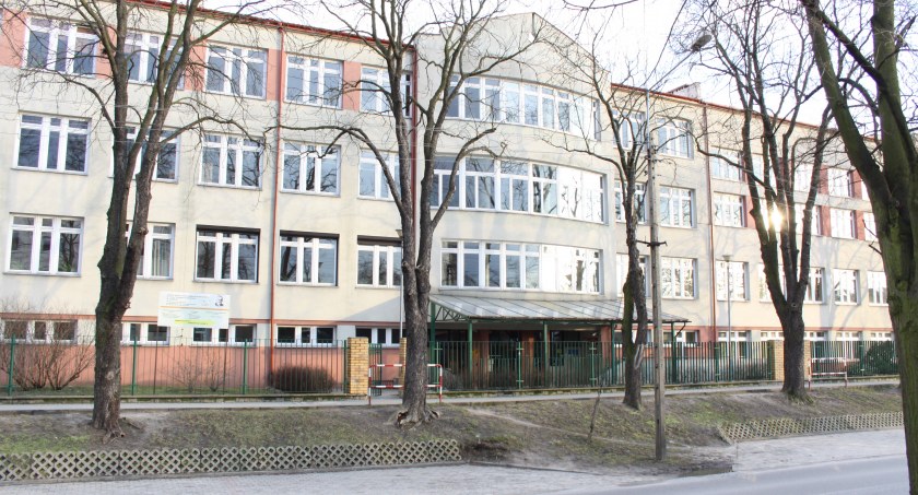 Technikum i liceum w ZSP nr 4 w Łowiczu w rankingu Perspektyw 2022