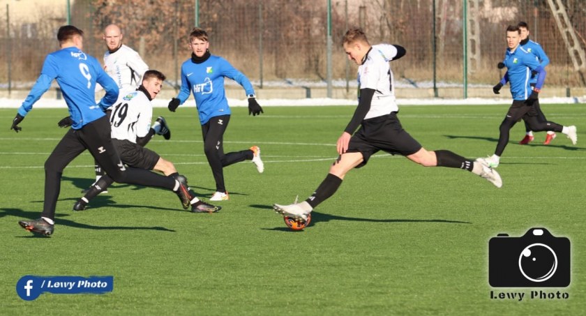 Porażka Pelikana Łowicz w pierwszym sparingu (foto)